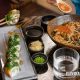 mencicipi kuliner korea di restoran lokal